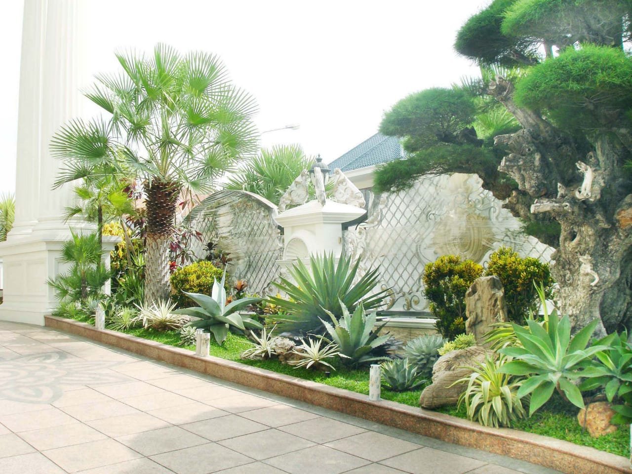 Outdoor Garden Decoration in Jaipur